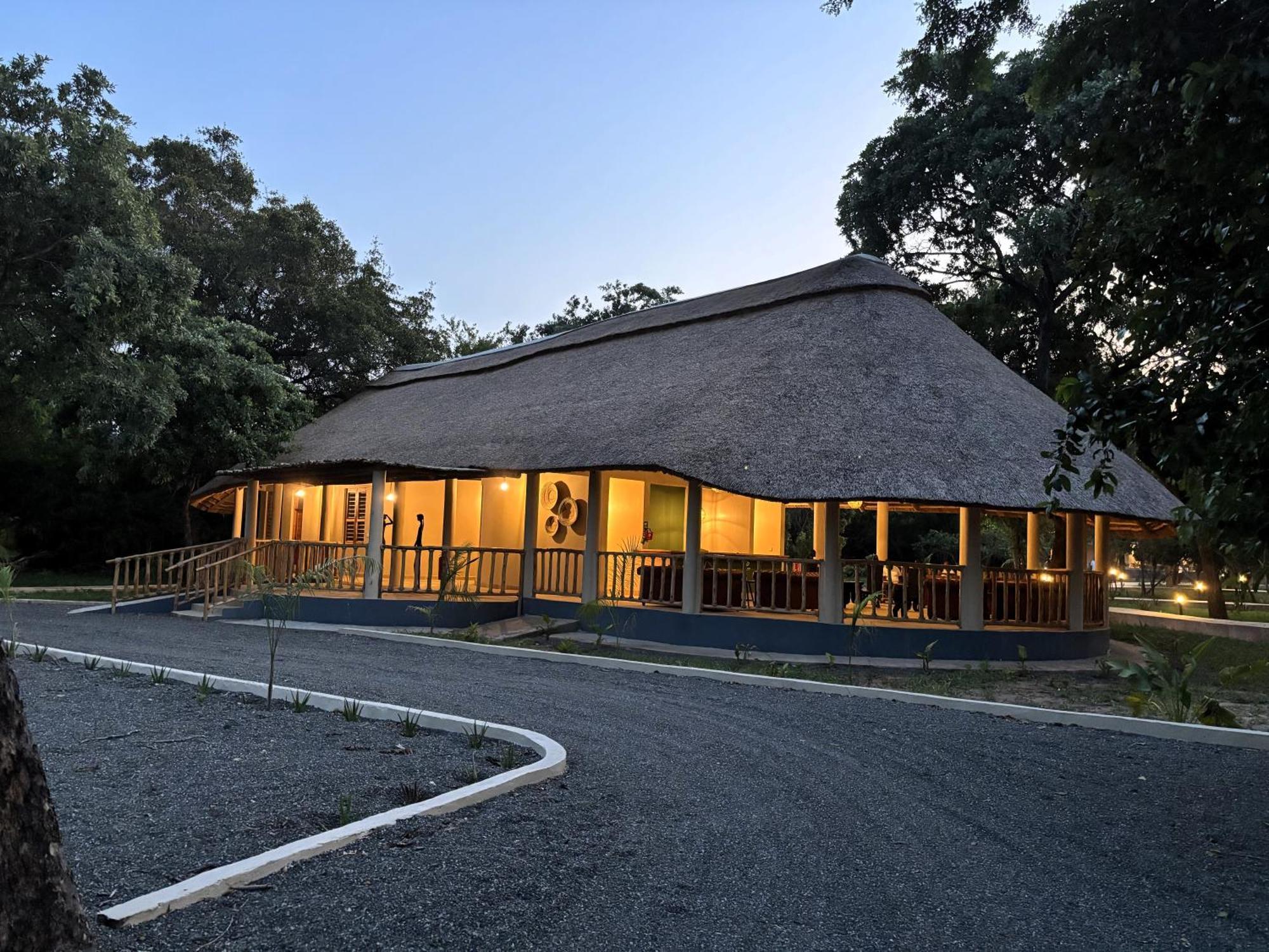 Villa Africa Safari Nyerere à Kwangwazi Extérieur photo